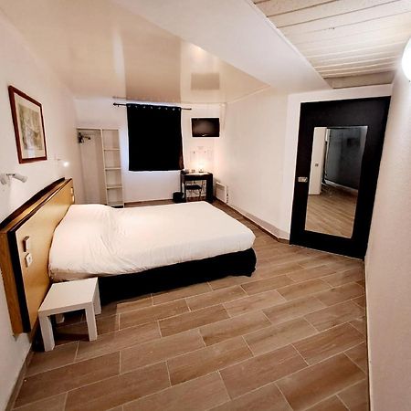 Crystal Hotel Saint Denis Basilique ภายนอก รูปภาพ