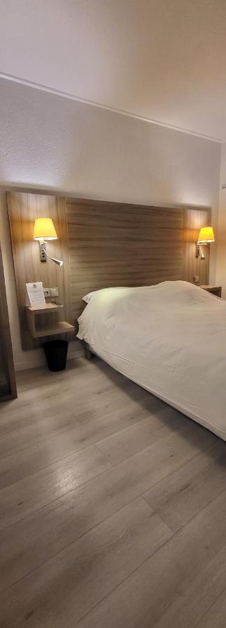 Crystal Hotel Saint Denis Basilique ภายนอก รูปภาพ