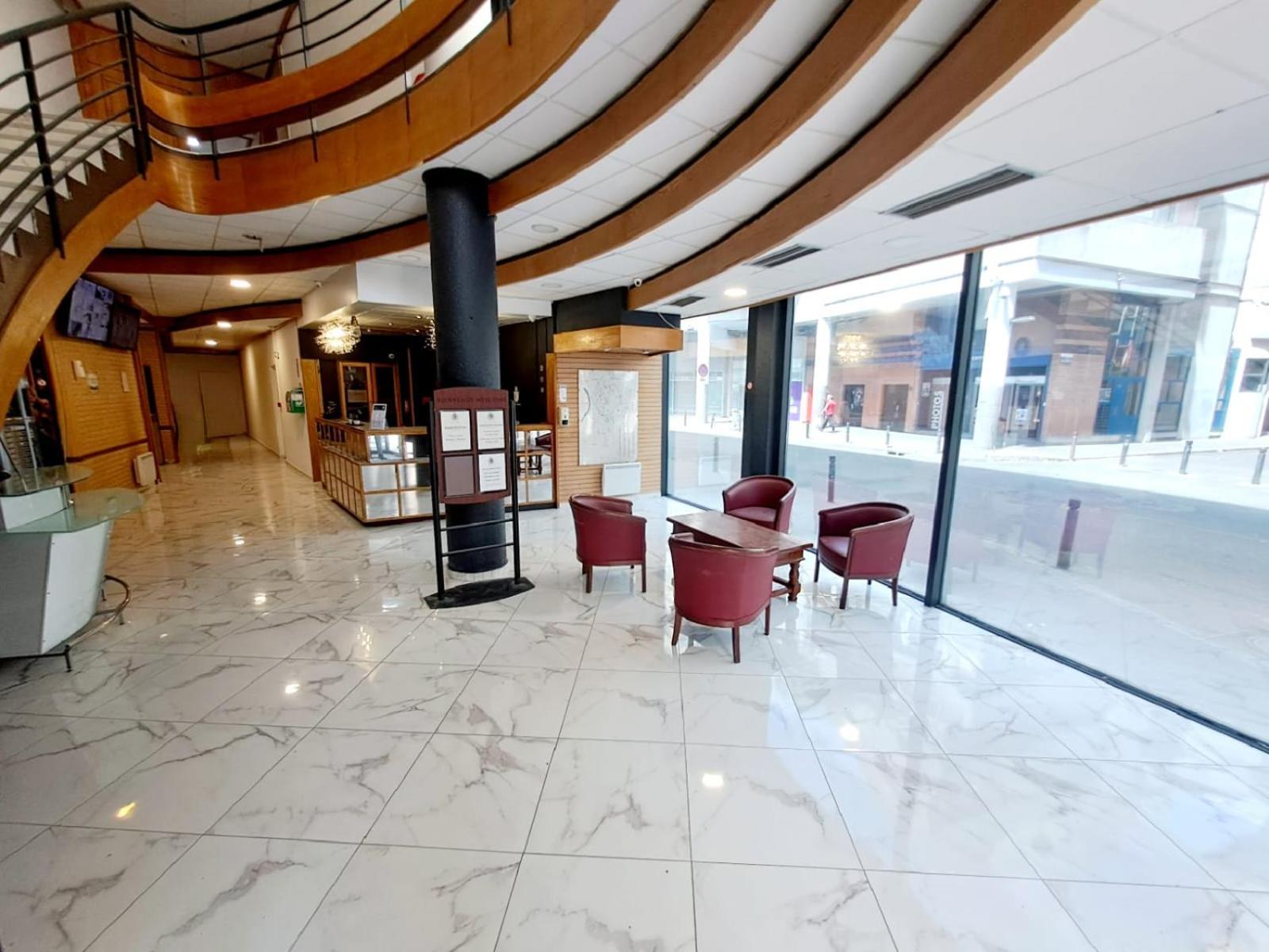 Crystal Hotel Saint Denis Basilique ภายนอก รูปภาพ