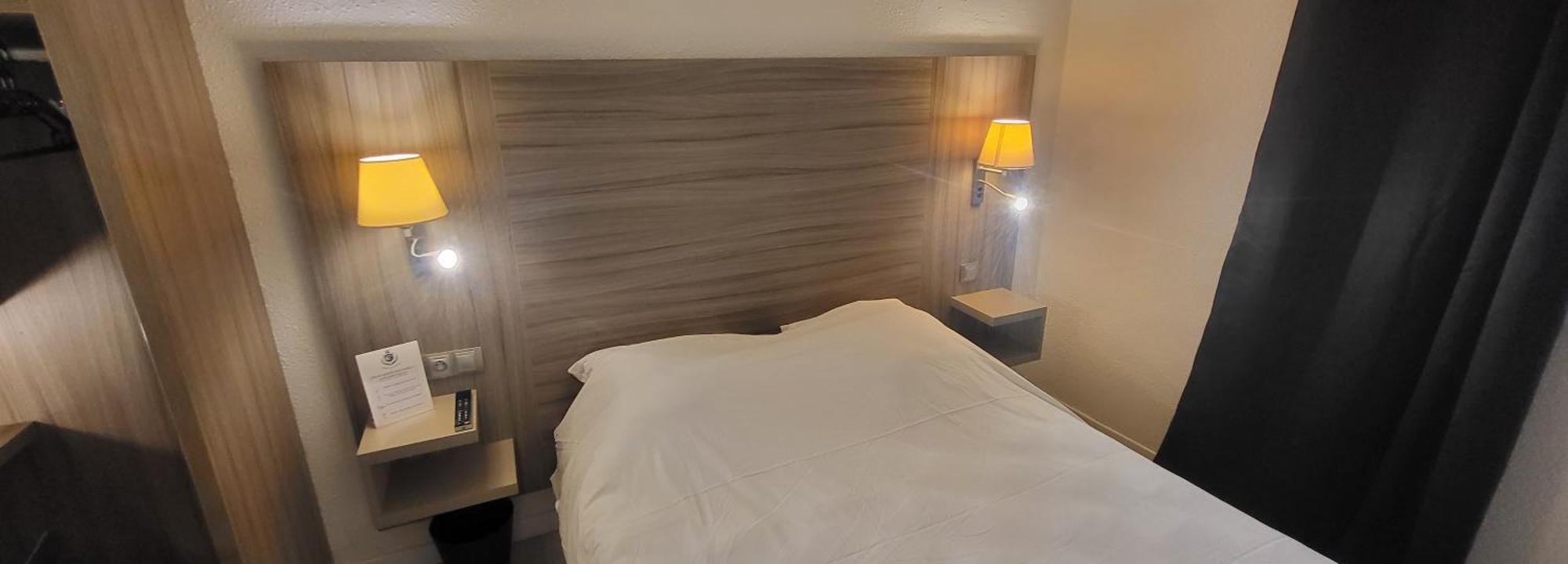 Crystal Hotel Saint Denis Basilique ภายนอก รูปภาพ